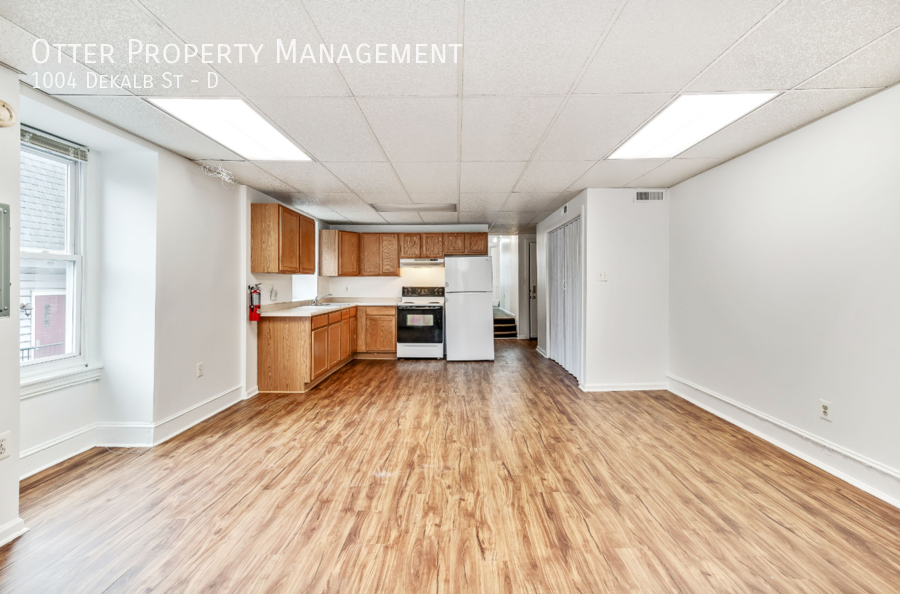 Primary Photo - Gorgeous 3BR/1BA Norristown Apt Close to S...