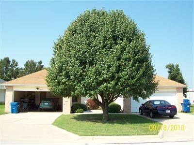 Primary Photo - 905 N Jones Ct