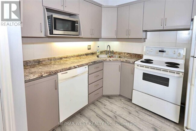 Building Photo - 200 Crawforth St