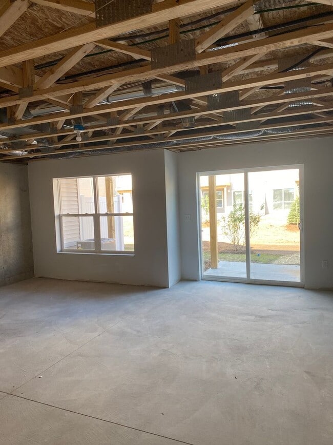 Interior Photo - Evergreen Townhomes