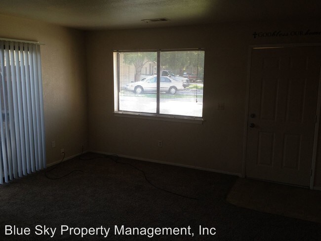 Building Photo - 324 Springville Ct