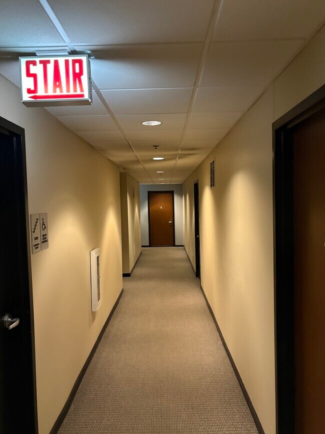 Foto del edificio - 1255 S State St