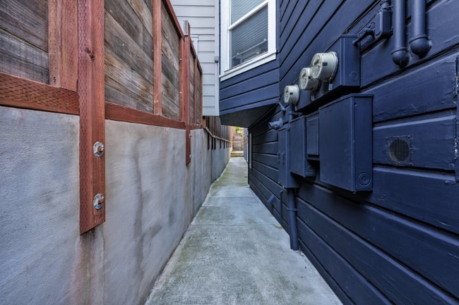 Foto del edificio - 3014a Pine St