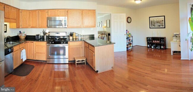 Building Photo - 46654 Clearview Terrace