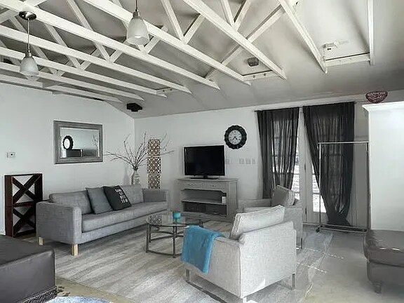 Foto del edificio - 554 Napa Rd