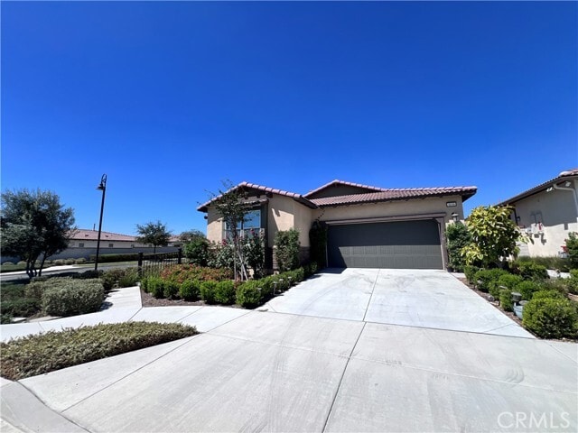 Building Photo - 4646 S Amherst Privado