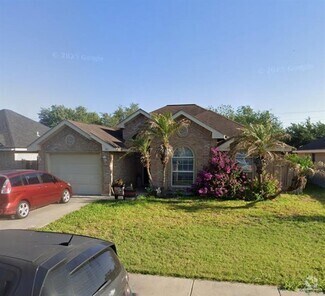 Building Photo - 904 W Douglas Dr