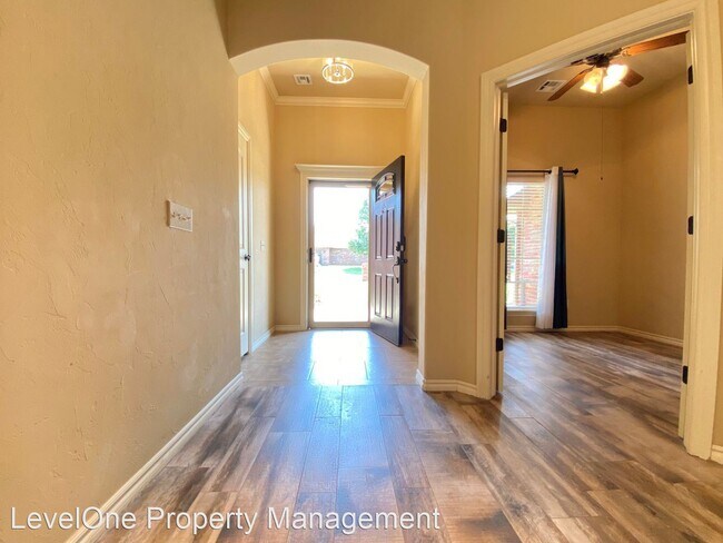 Foto del edificio - 3 br, 2 bath House - 2409 Austrian Pine Drive