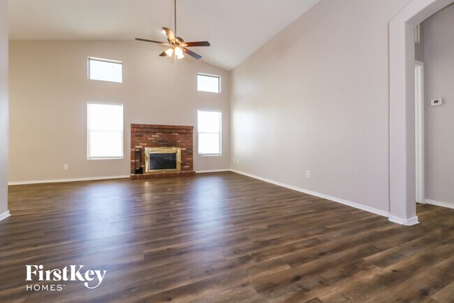 Building Photo - 8023 N 108th Dr