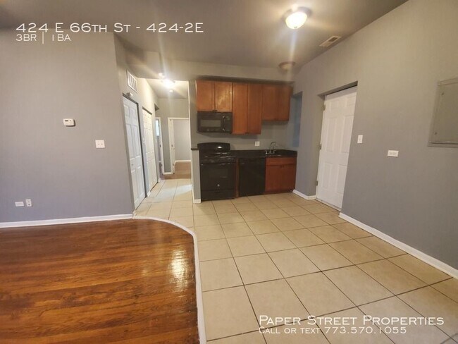 Building Photo - 424 E 66th St