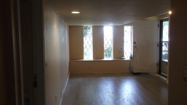 Photo du bâtiment - 33597 7th Av