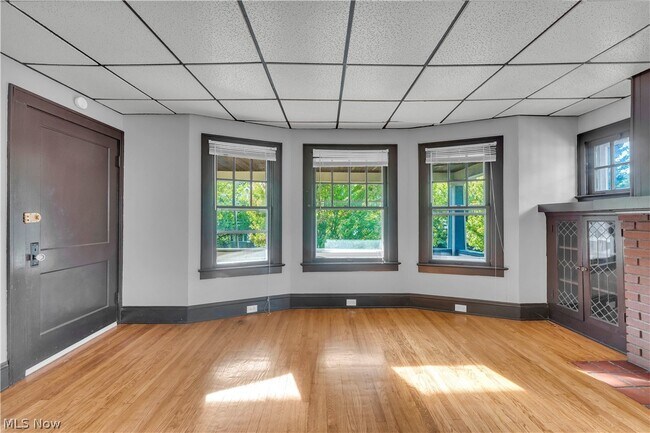 Foto del edificio - 1347 Marlowe Ave
