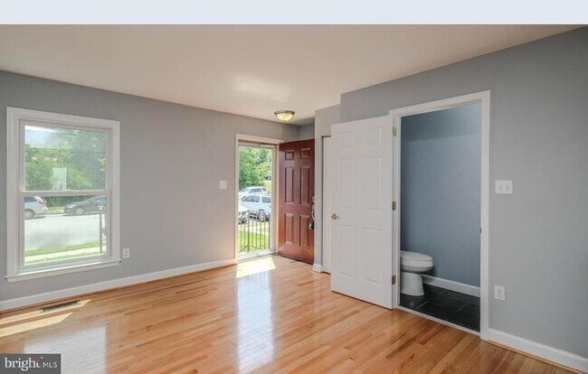 Foto del edificio - 3413 Caledonia Cir