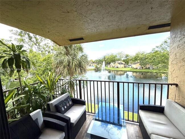 Foto del edificio - 301 Palm Way