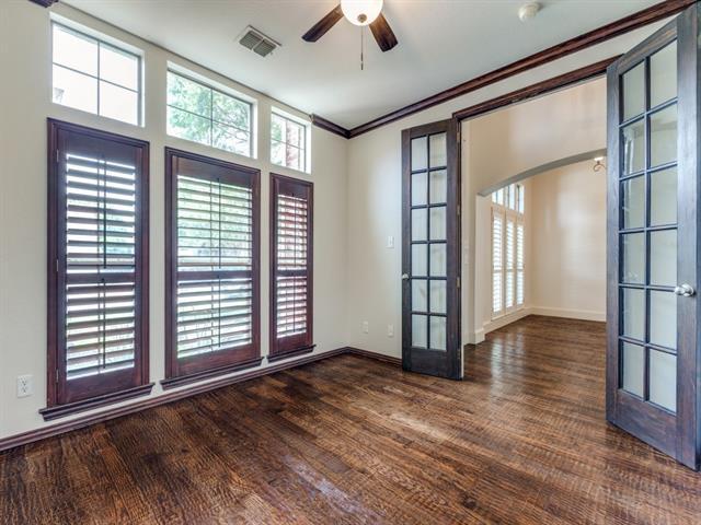 Building Photo - 3516 Lindale Dr