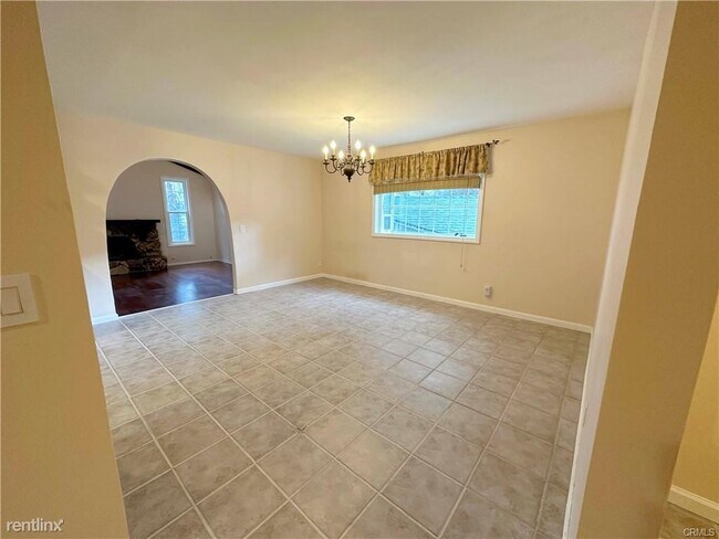 Foto del edificio - 3 br, 3 bath House - 4116 New York Ave