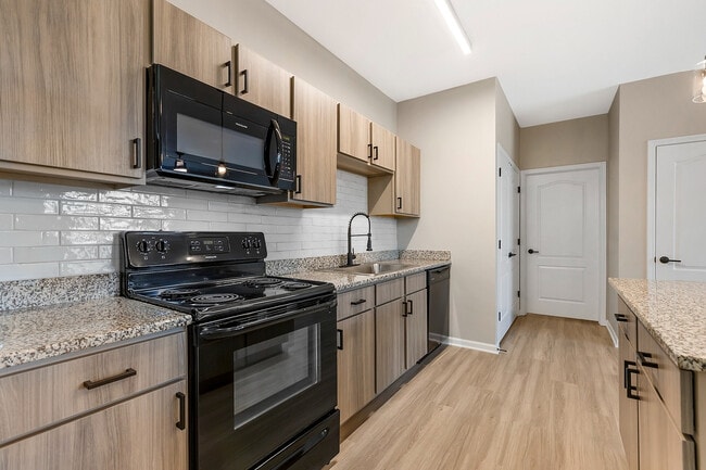 Building Photo - Enclave at 127th