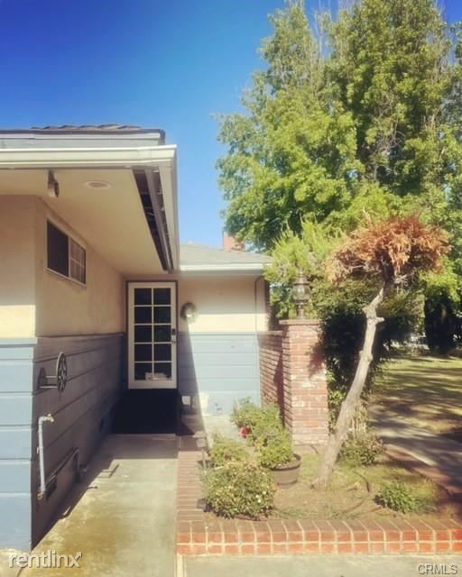 Building Photo - 3 br, 2 bath House - 127 W Lemon Ave