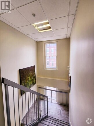 Building Photo - 38 Walton