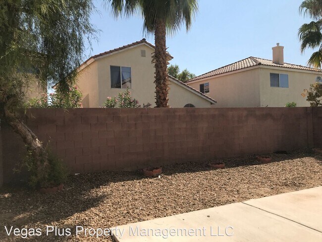 Building Photo - 4 br, 2.5 bath House - 7668 Hope Valley