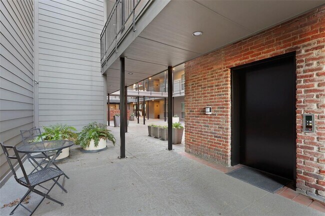 Foto del edificio - 4501 Druid Ln