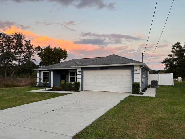 Building Photo - 15725 SE 97th Ave