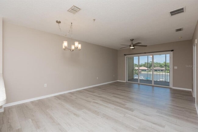 Building Photo - 600 Canopy Walk Ln
