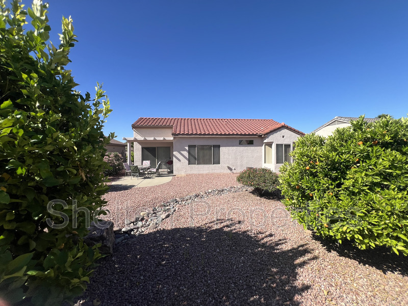 Foto del edificio - 16216 W Mountain Pass Dr