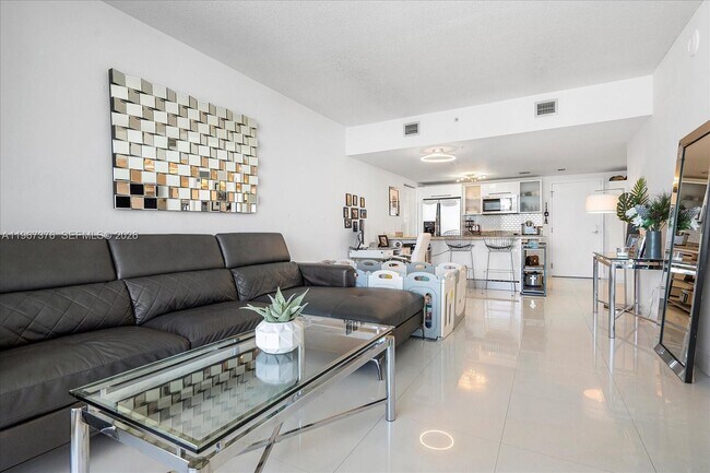 Building Photo - 185 SW 7th St