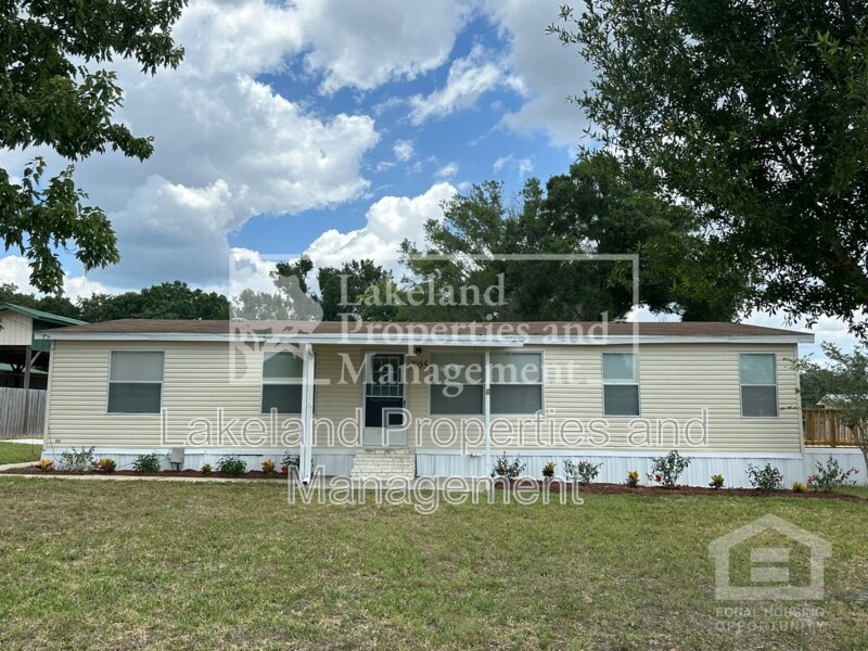 2055 Berry Hill Ln Unit 8811 Park Byrd Rd, Lakeland, FL 33810 Condo for Rent in Lakeland, FL