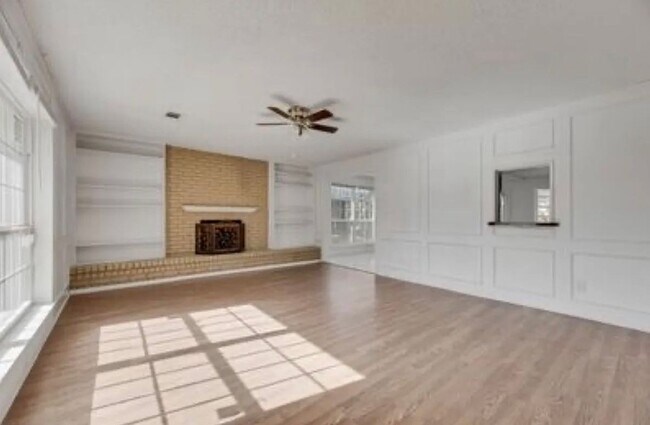 Foto del edificio - 611 Wilson Ct