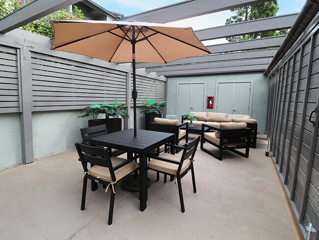 Foto del edificio - Outlook at Mission Valley