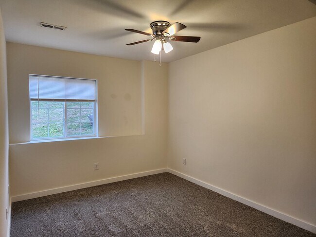 Foto del edificio - 1006 N 24th St