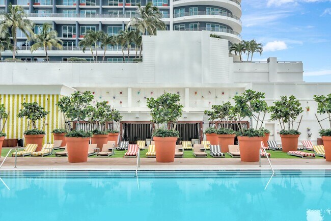 Foto del edificio - 1300 S Miami Ave