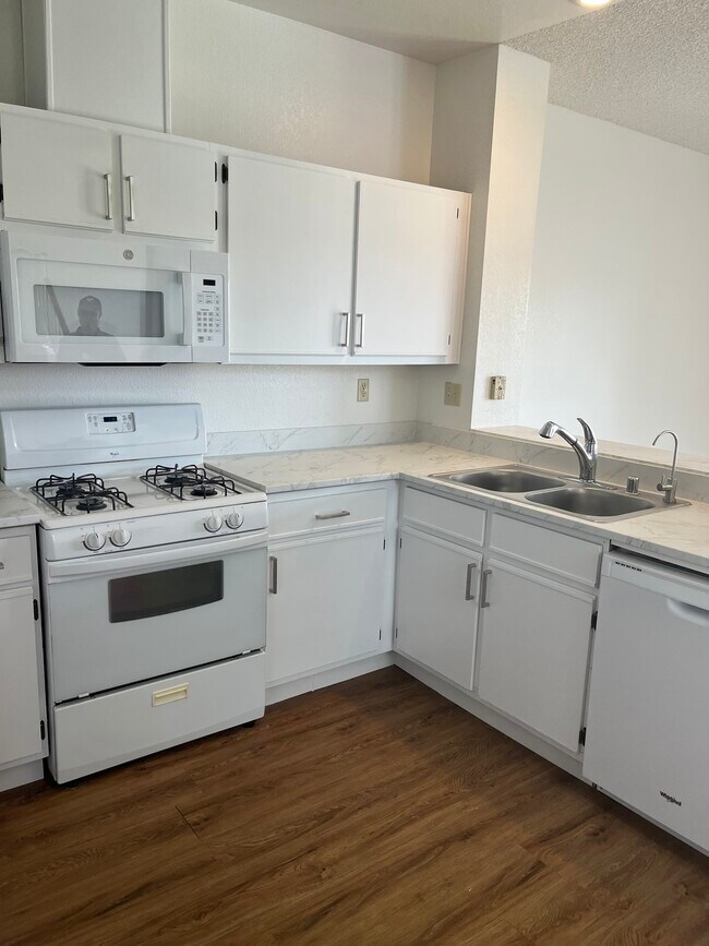 Foto del edificio - 1856 Sierra Highlands Dr