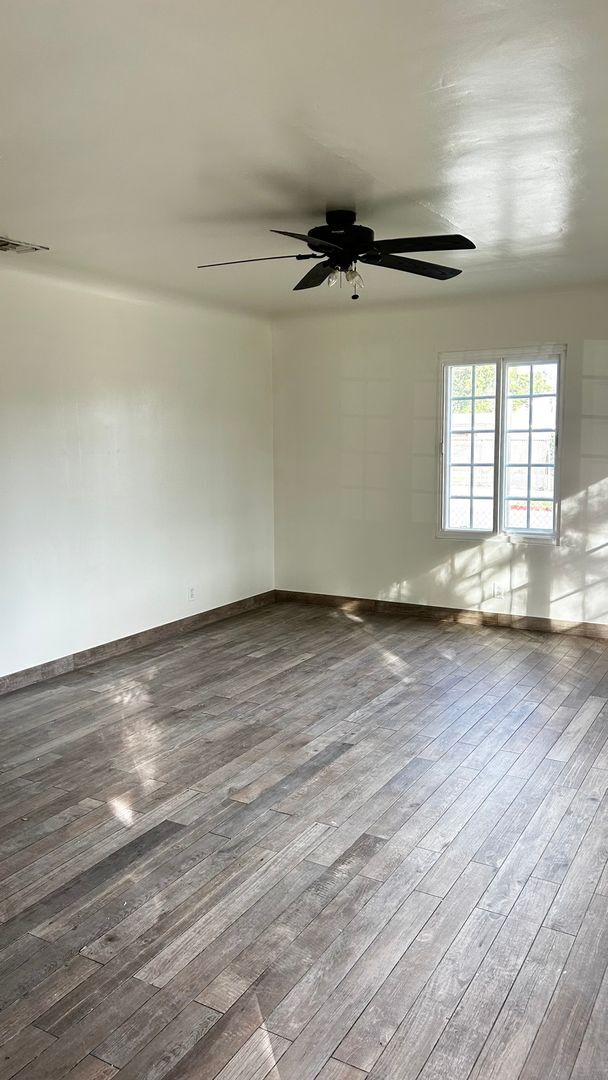 Foto del edificio - 306 W Sunkist St