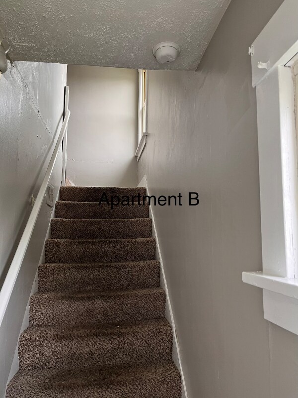 308 Mc Clure Ave Unit B, Sharon, PA 16146 Room for Rent in Sharon, PA