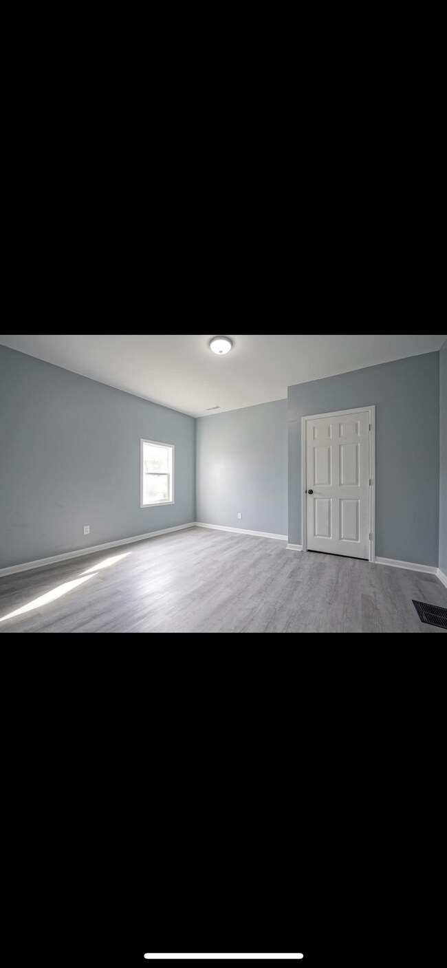 Bedroom #1 - 28 S Dearborn St