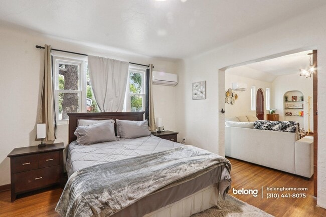 Building Photo - 522 Westminster Ave