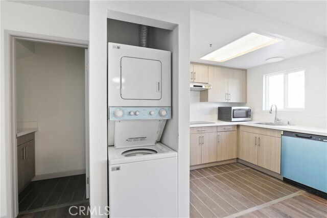 Foto del edificio - 112 N Primrose Ave