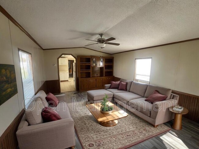 Building Photo - 17481 Orange Grove Rd