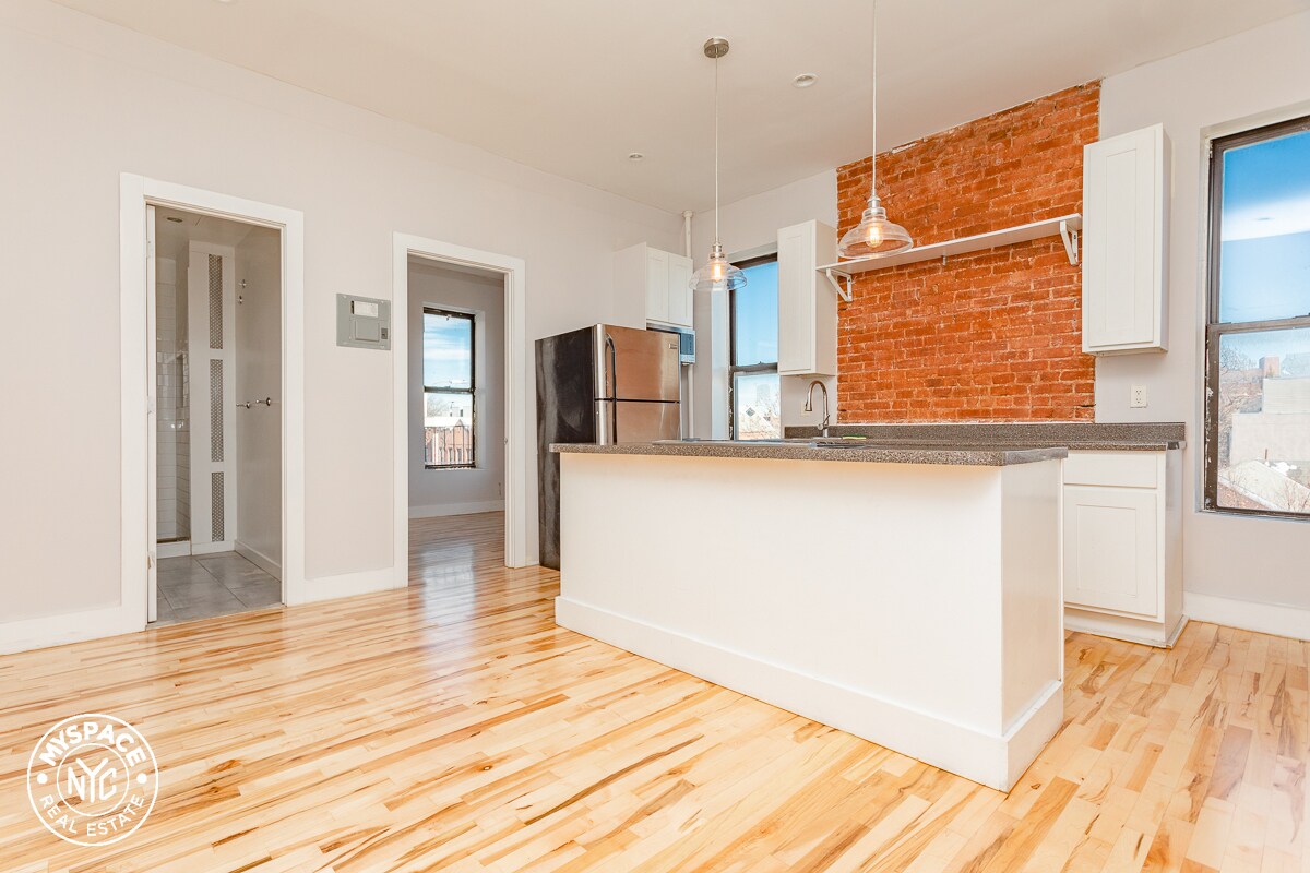 444 Ralph Ave Unit 4, Brooklyn, NY 11233 Room for Rent in Brooklyn