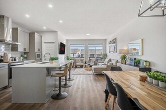 Building Photo - 154 Mitchell Rd NW