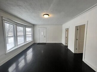 Building Photo - 923 Turner Ave NW