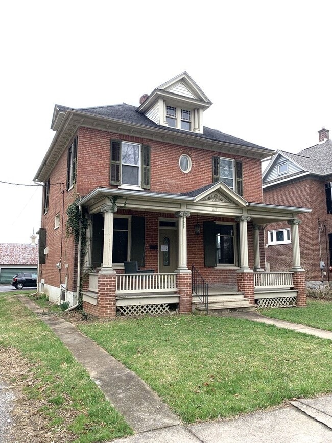 Building Photo - 218 N Prince St