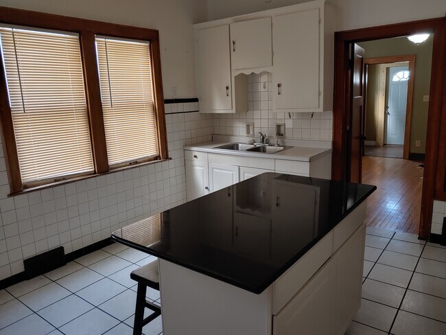 Cocina - 713 E Brady St
