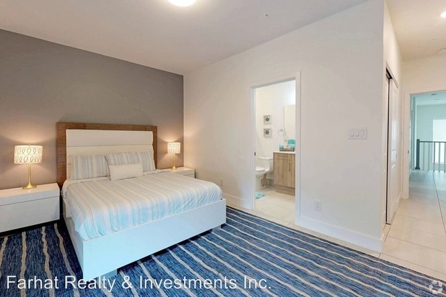 Foto del edificio - 3920 Melaleuca Ln