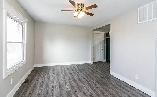 Foto del edificio - 771 Shelby Ave