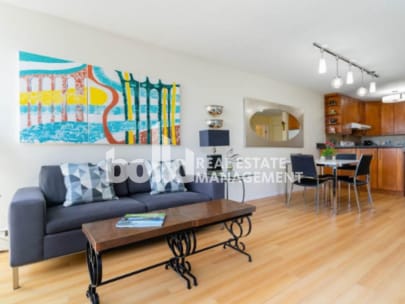 Photo principale - 950 Drake St