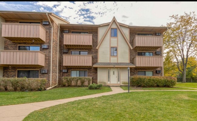 Building Photo - 22 Echo Ct
